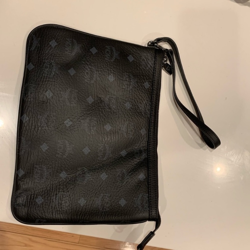 Black MCM pouch SOLD❣️❣️❣️